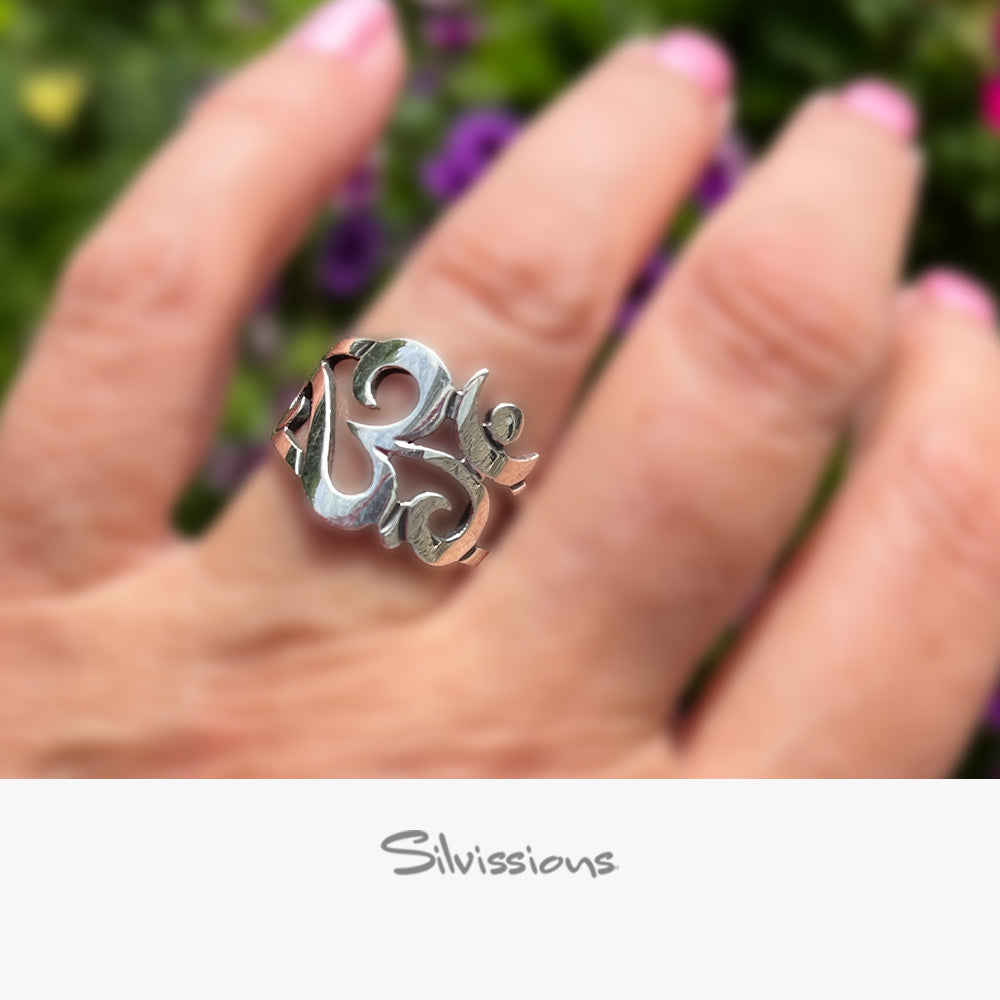 hindu-om-ring-in-sterlings-silver-R-5-hand-1000-width-1000