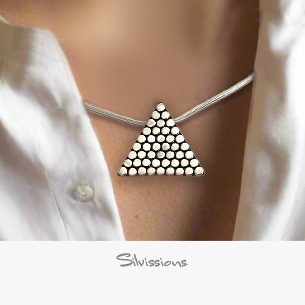 sterling-silver-pendant-necklace-P-42-girl-height-1000-width-1000