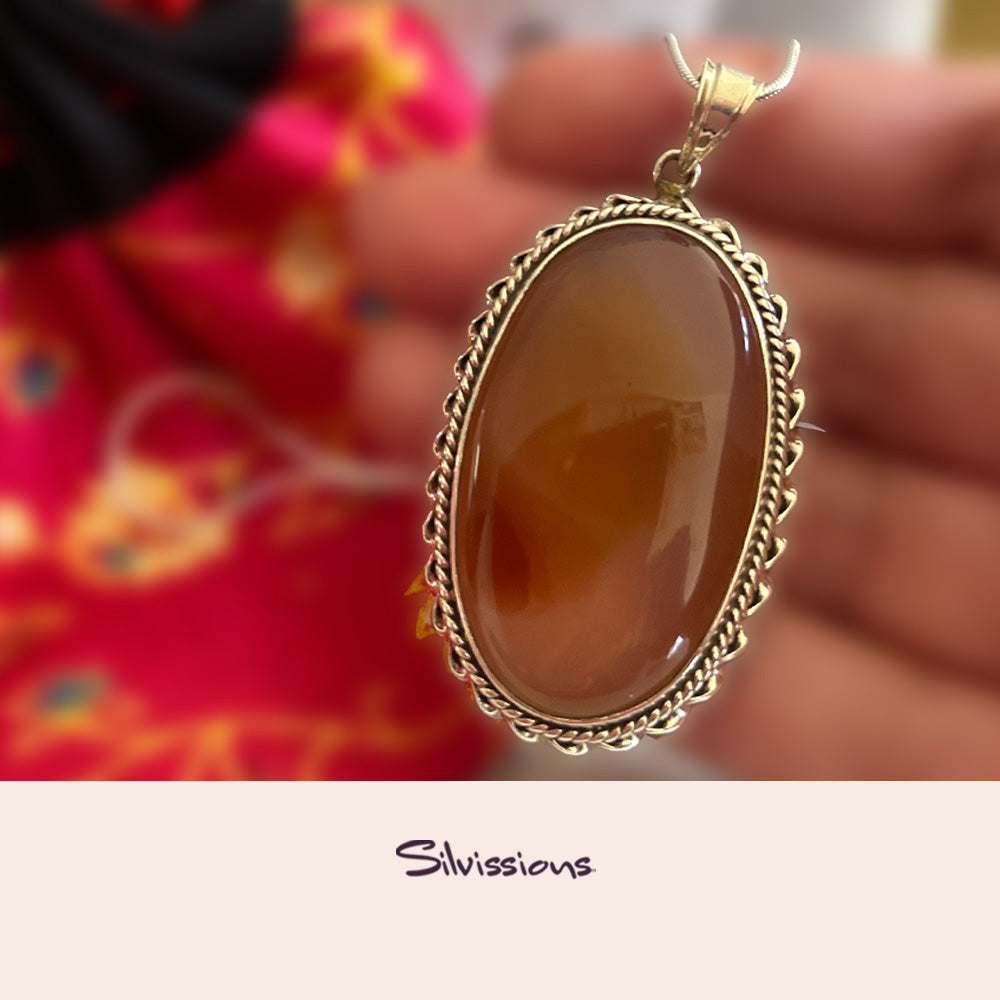 May Birthstone: The Most Dazzling Gemstones for May