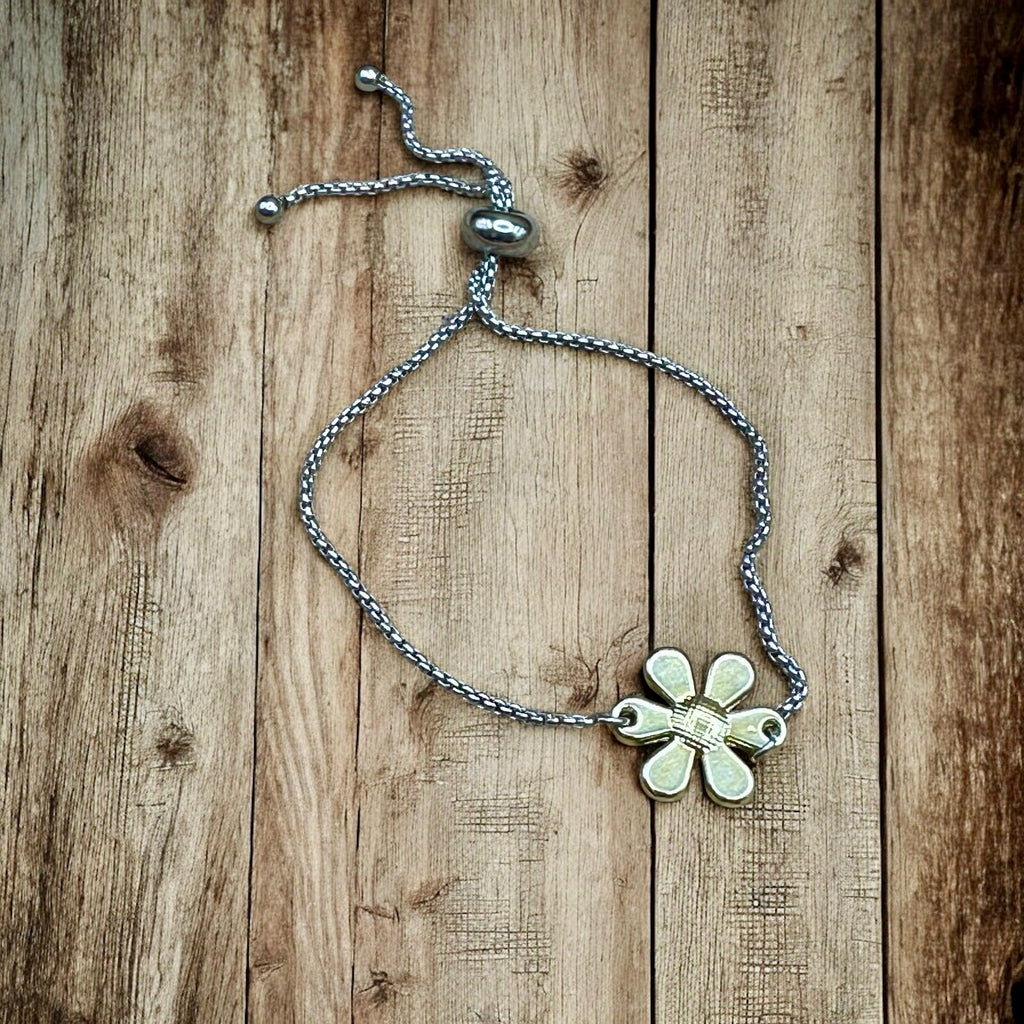 Adjustable Bracelet - Daisy