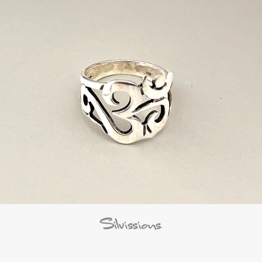 hindu-om-ring-in-sterlings-silver-R-5-1000-width-1000