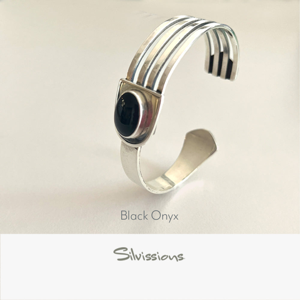 sterling-silver-black-gemstone-bracelet-B-23-height-1000-width-1000