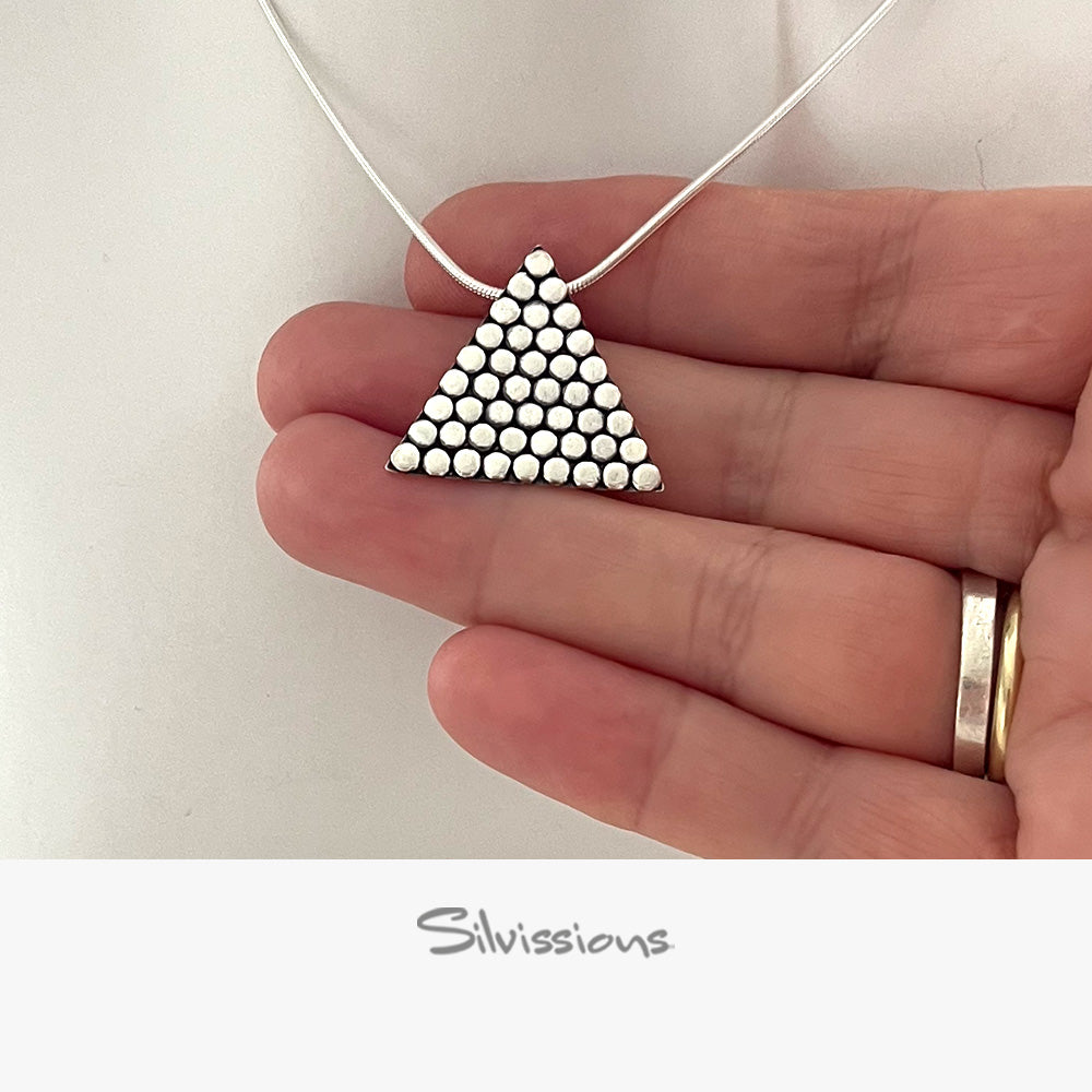 sterling-silver-pendant-necklace-P-42-hand-height-1000-width-1000