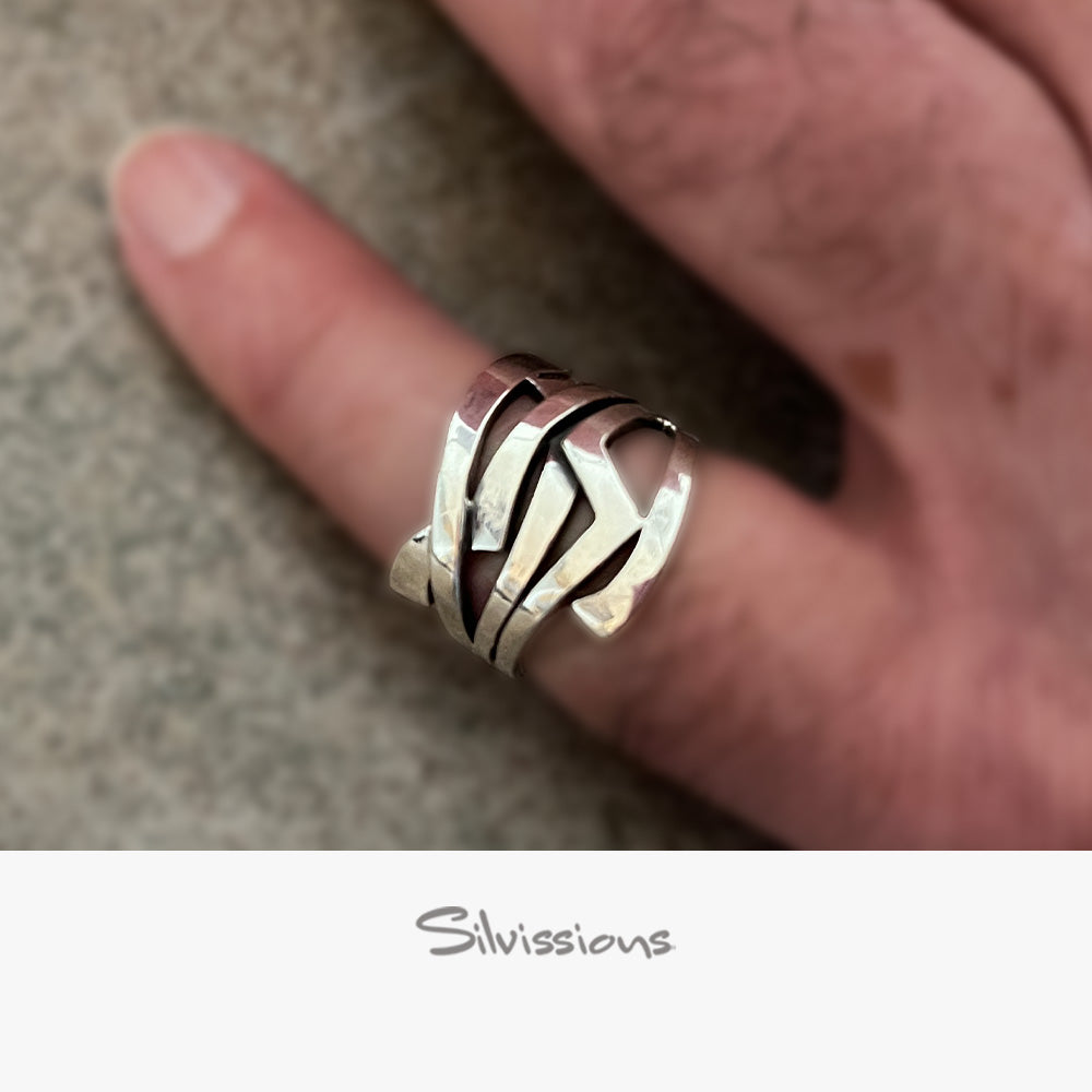 sterling-silver-ring-for-men-R-20-hand-height-1000-width-1000